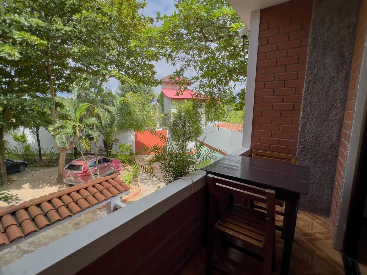Los Gavilanes Hotel Pucallpa Exterior foto